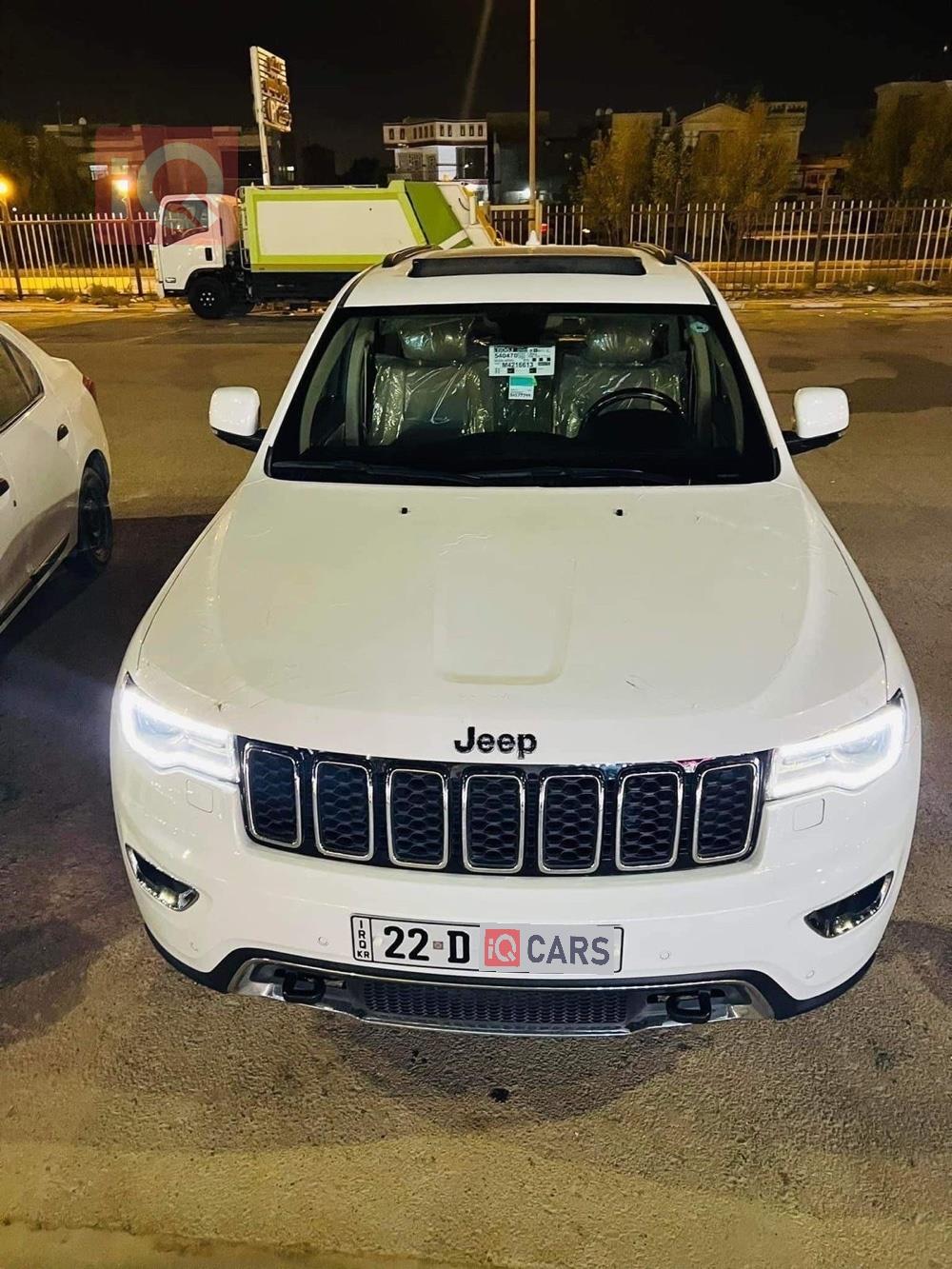 جیپ گراند شیرۆکی